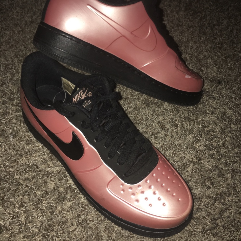 Nike Air Force 1 “Coral”